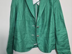 Moteriškas švarkelis